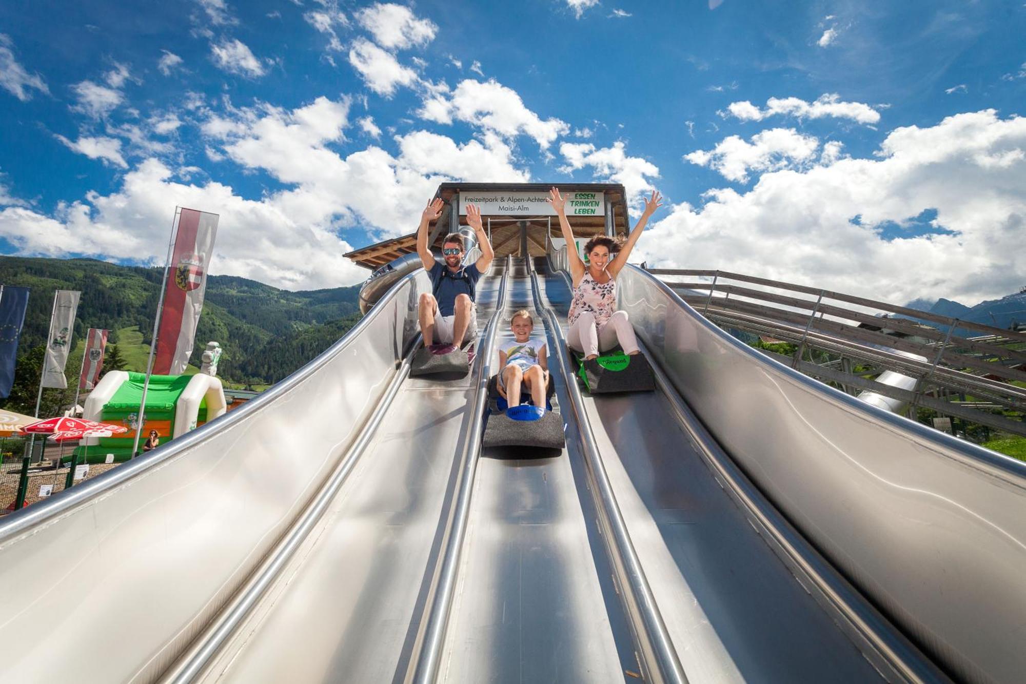 Hotel Gasthof Kroell - Inkl Nationalpark-Karte, 1 X Grossglockner Hochalpenstrasse Kostenlos, 1X Gerlos Alpenstrasse Kostenlos, Krimmler Wasserfaelle Kostenlos, Verschiedene Bergbahnen Kostenlos, Badesee Kostenlos, Bus & Zug Kostenlos, Genusskueche, Нидернзилль Экстерьер фото